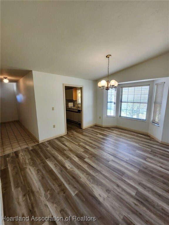 Building Photo - 4044 Leaf Rd