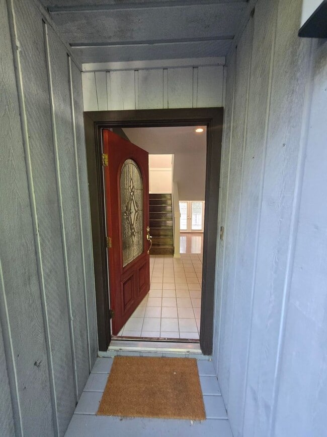 Building Photo - Spacious 3-Bedroom Condo in Gated Community – Modern Comfort & Convenience!