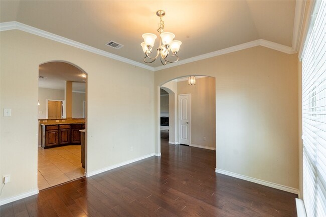 Building Photo - 1112 Hiddencreek Dr