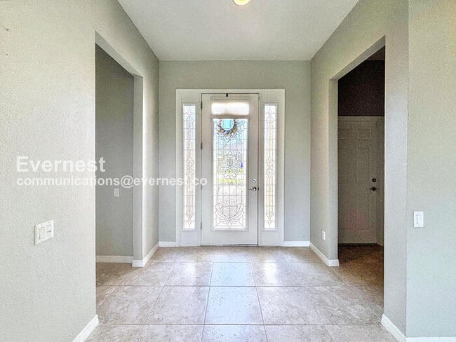 Building Photo - 296 Del Sol Ave