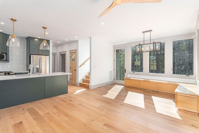 Building Photo - Stunning House w/ Amenities to Camp Lake J...