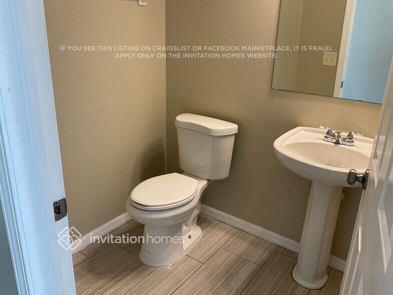 Building Photo - 11904 Butler Woods Cir