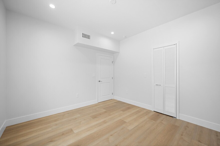 Building Photo - 6645 Fair Ave