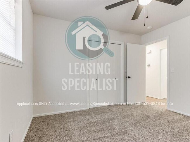 Building Photo - Beautifully Remodeled 3 Bed 2 Bath Moore H...