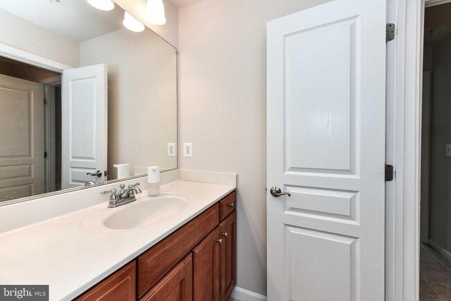 Building Photo - 3125 Blue Barn Way