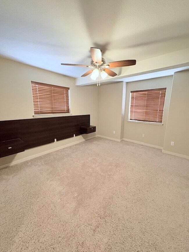 Building Photo - Stunning 3-Bedroom, 2-Bath Home with Lake Views!