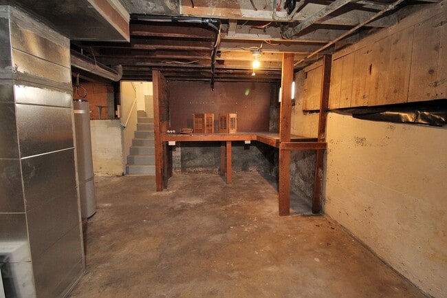 Building Photo - 3705 NE 66th Ave