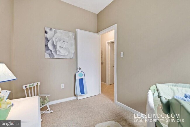 Building Photo - 1435 Corcoran St NW