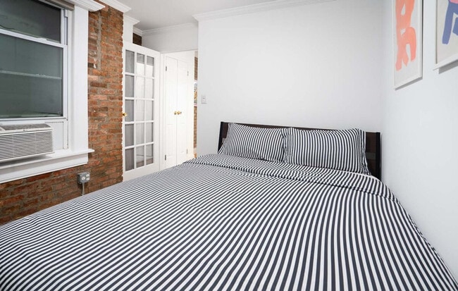 Building Photo - 5 Avenue A