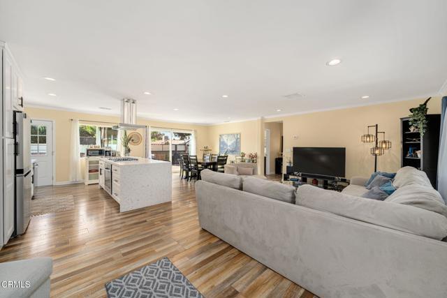 Building Photo - 13240 Ratner St