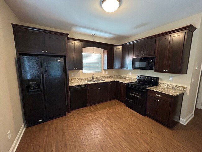 Building Photo - 227 Madison Heights