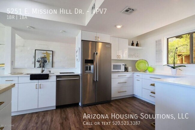 Building Photo - Palo Verde 7