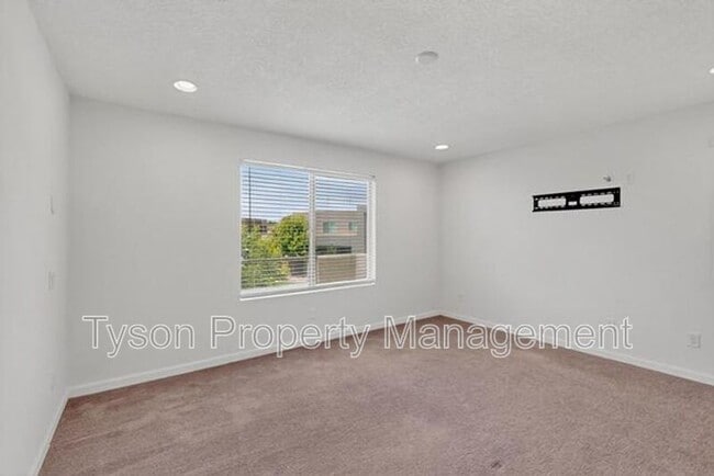 Building Photo - 6316 Vista del Bosque Dr