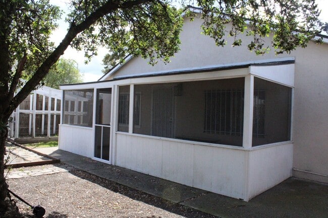 Building Photo - **COMING SOON!!! ** Gated Three Bedroom, 1 Bathroom House in Bay Point