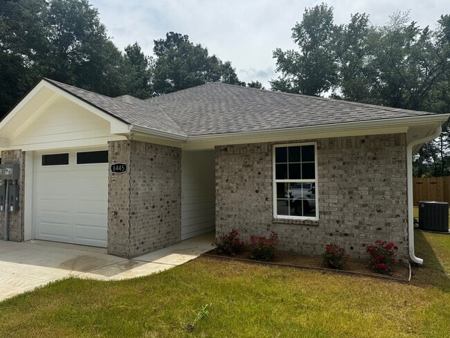 Building Photo - 8445 Garrett Dr