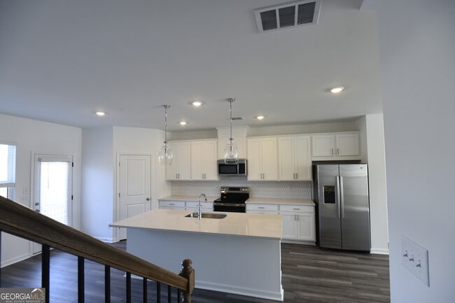 Building Photo - 2839 Rosehall Way