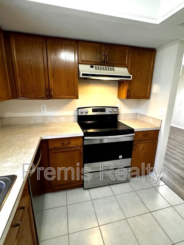 Building Photo - 112 Hammock Pine Blvd