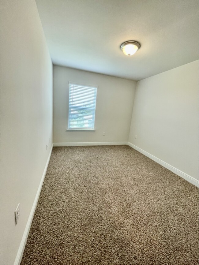 Building Photo - 1629 Caleigh Ct