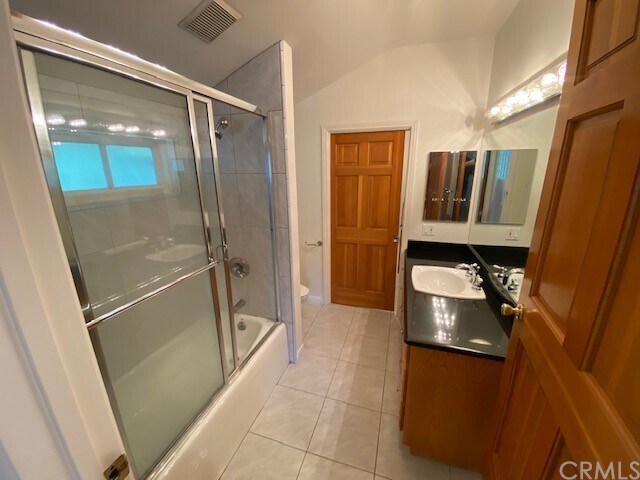 Building Photo - 4629 Forman Ave