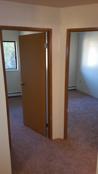 Building Photo - 184 Palace Cir