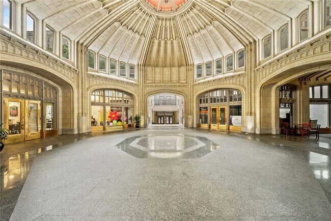 Building Photo - 57 Forsyth St NW