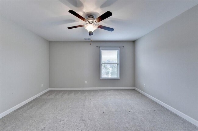 Building Photo - 5525 Nesmith Ct
