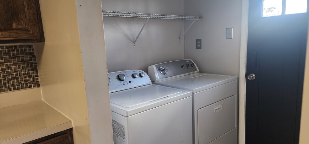 Building Photo - 12749 Millstream Dr