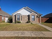 Building Photo - (3) Bed/(2) Bath in Moore Avail NOW!