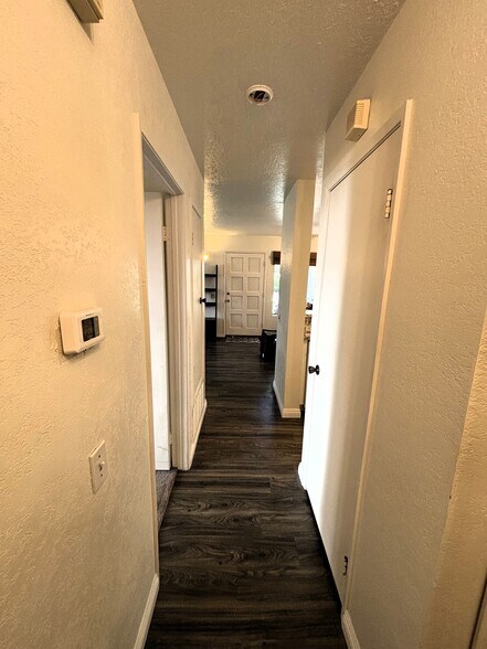 Building Photo - 25713 Sycamore Pointe