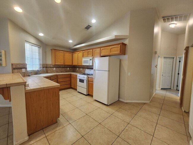 Building Photo - Indian Cove 3Bedroom/2 Bathroom