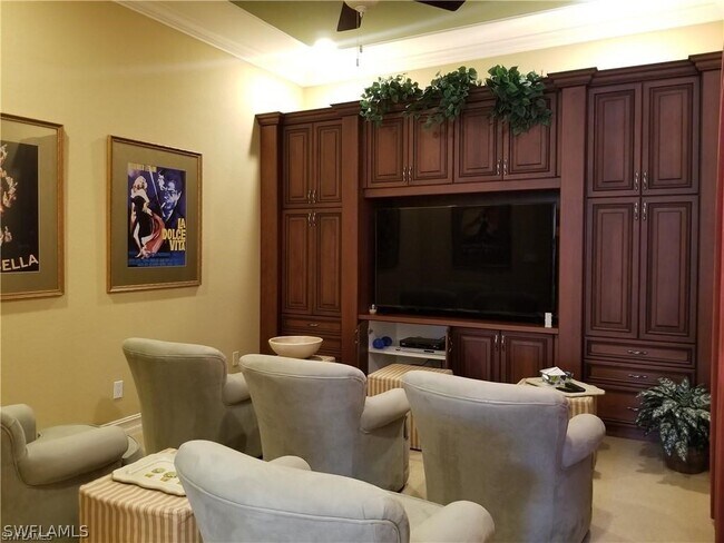 Building Photo - 12199 Lucca St