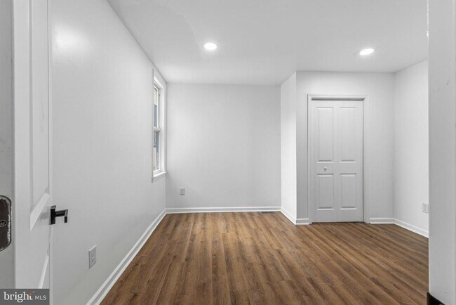 Building Photo - 2719 N 47th St