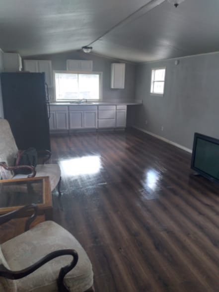 Building Photo - 300 W Rabbit Cove Rd