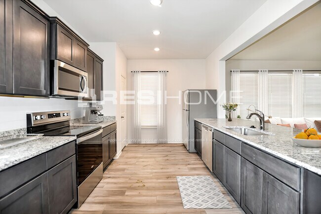 Building Photo - 632 Aqueduct Drive