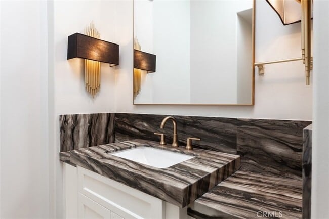 Building Photo - 21 Coral Cay