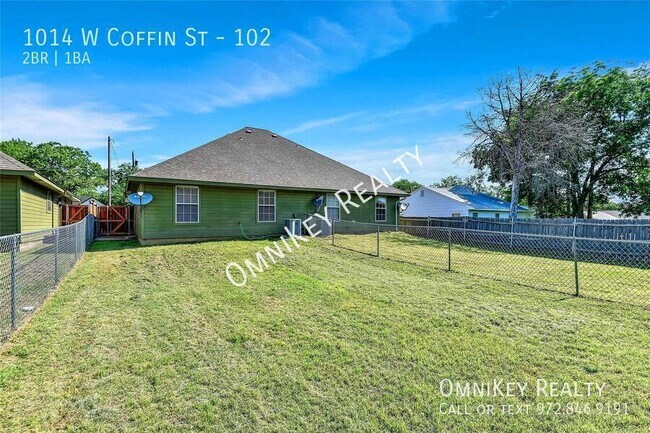 Building Photo - 1014 W Coffin St