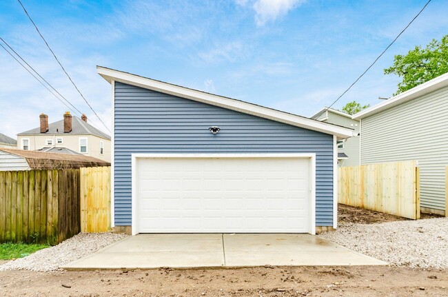 Building Photo - 1446 Wendell Ave