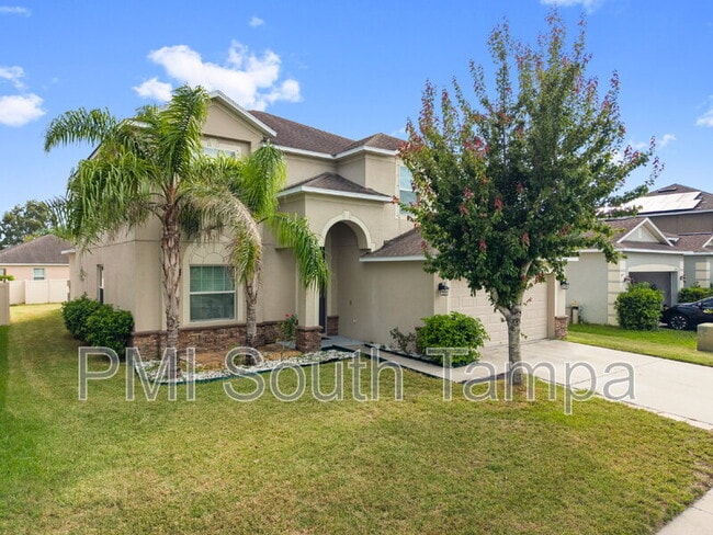 Building Photo - 13740 Newport Shores Dr
