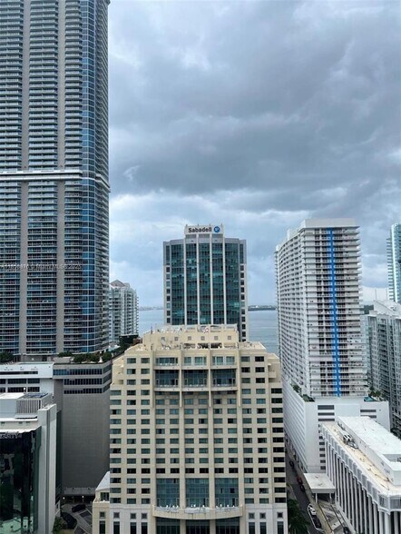 Building Photo - 1080 Brickell Ave