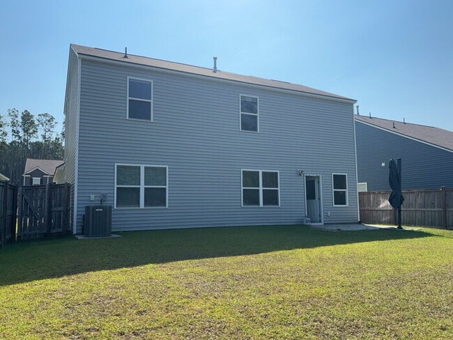 Building Photo - 203 Hayworth Rd