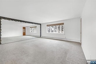 Building Photo - 38 Washington Ave