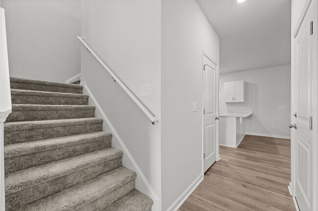 Building Photo - 186 Citadel Dr