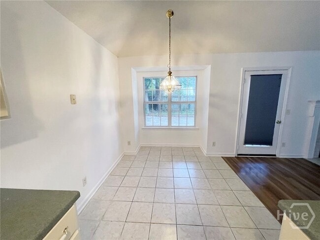 Building Photo - 128 Cormorant Way