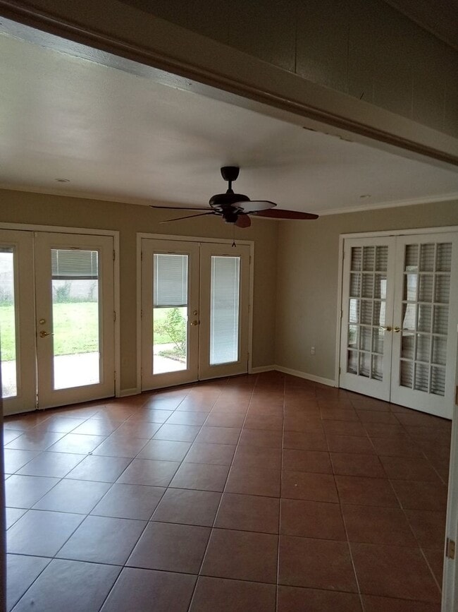 Building Photo - ****SHREVE iSLAND****