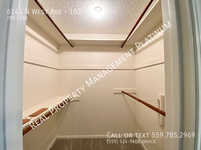 Building Photo - $1,950 Bullard & West, 2 Bed Condo, Commun...