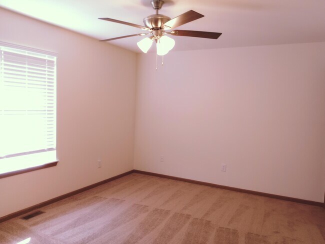 Building Photo - 5708 Canaveral Dr