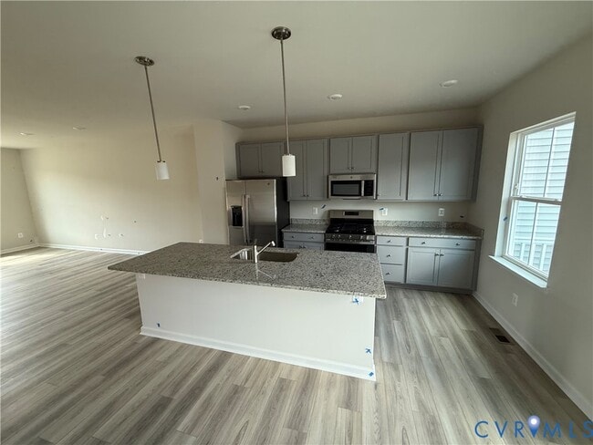 Building Photo - 8753 Whitman Dr