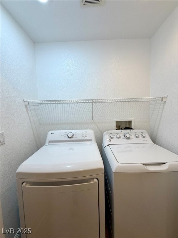 Building Photo - 2301 Summer Home St