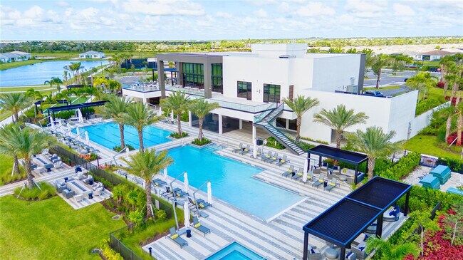 Building Photo - 10407 SW Aquila Wy