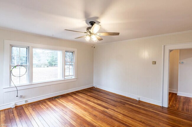 Building Photo - 7889 Blenheim Rd